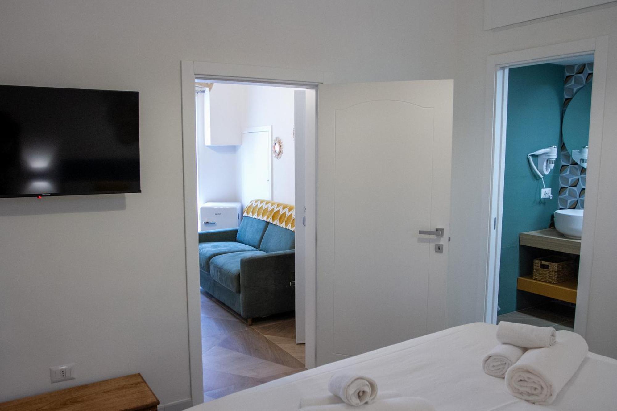 Bari In Un Click Apartment Exterior photo